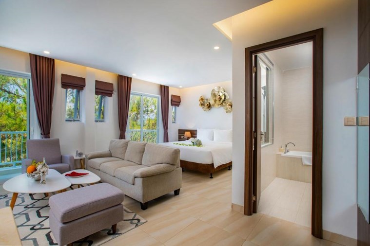 Phòng Premium Suite Lake View
