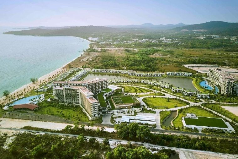 Mövenpick Resort Waverly Phú Quốc