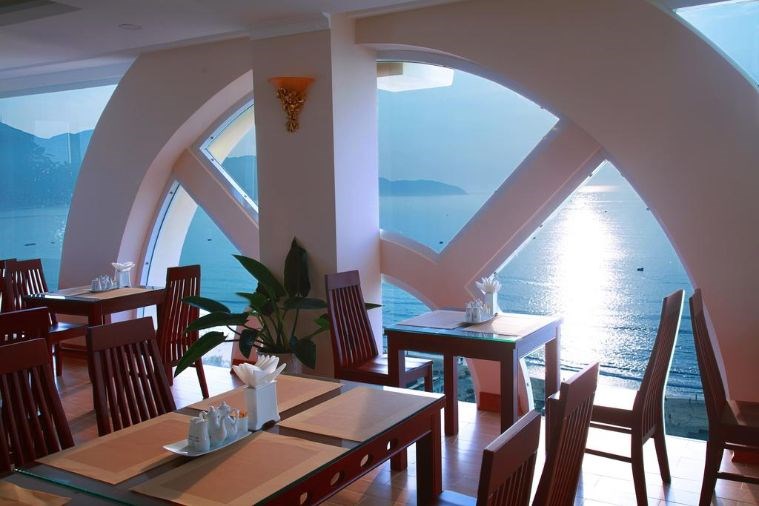 BlueSun Danang Beach Hotel