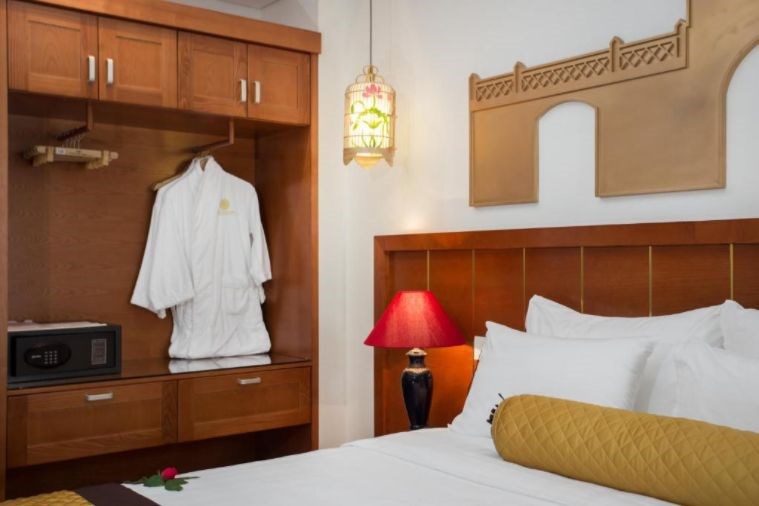 Phòng Golden Deluxe Double 