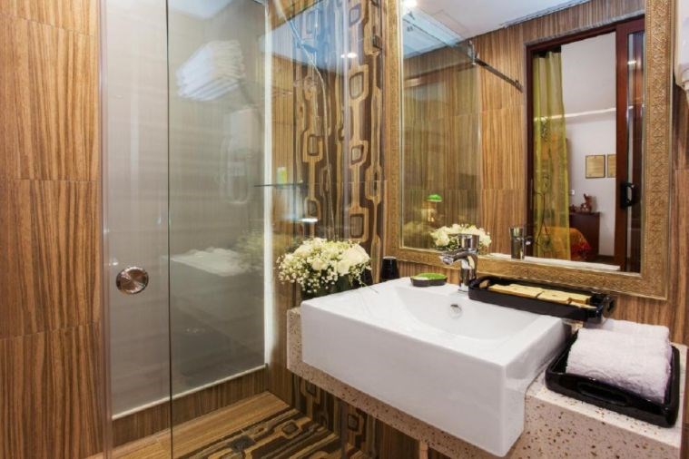 Phòng Golden Deluxe Double 