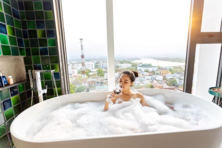 Phòng White Lotus Studio