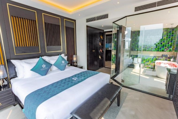 Phòng White Lotus Studio