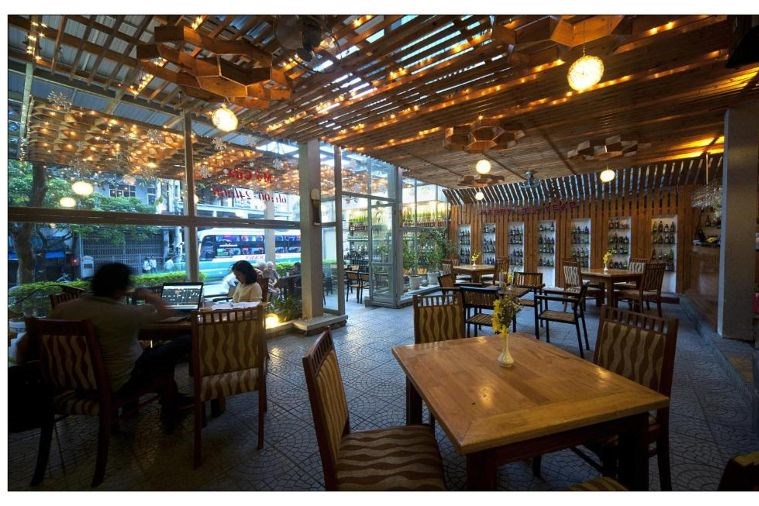 Khách Sạn Romance Huế