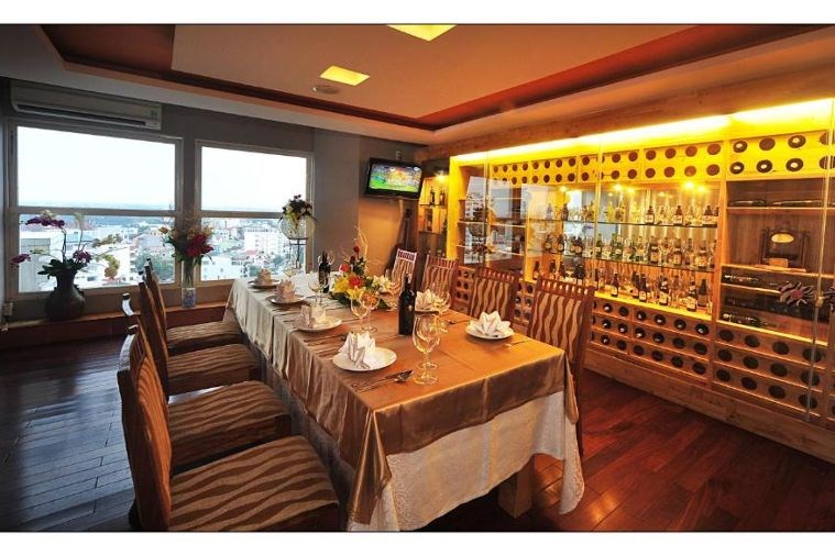 Khách Sạn Romance Huế