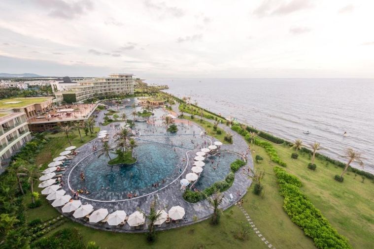 Khách Sạn FLC Luxury Sầm Sơn