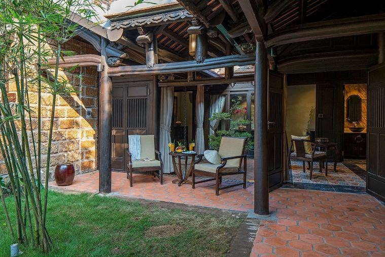 ALBERT SALLET  Villa