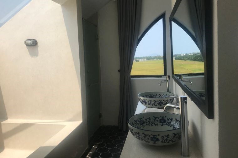 Phòng Deluxe Room Pool View