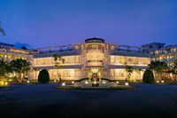 Azerai La Residence Huế