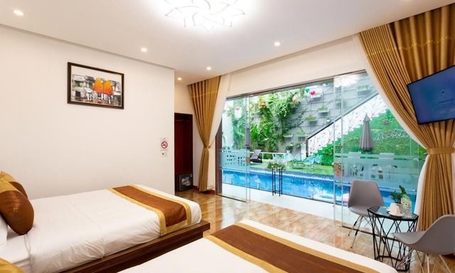 Phòng Superior 3 Khách Hướng Hồ Bơi