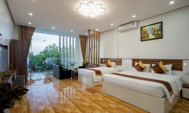 Phòng Superior 4 Khách Hướng Hồ Bơi