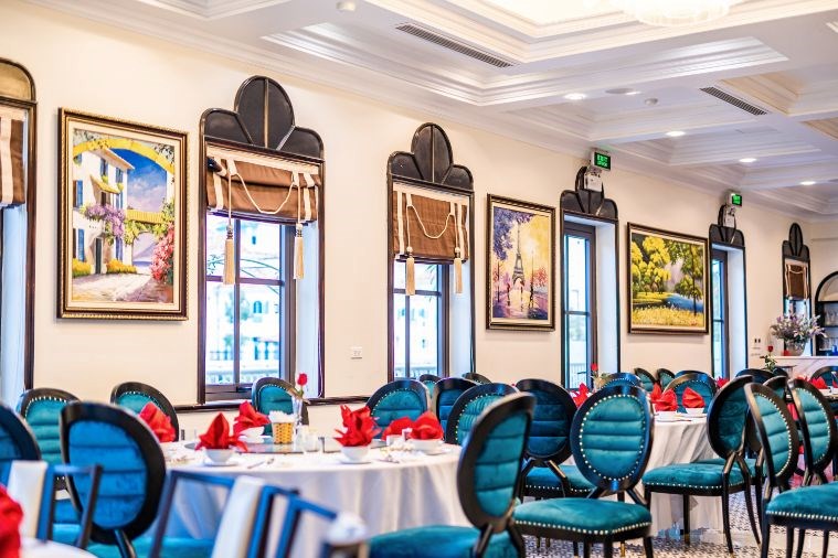 Khách sạn Dragon Hạ Long