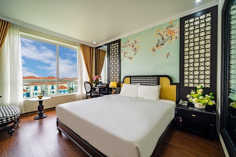 Khách sạn Dragon Hạ Long