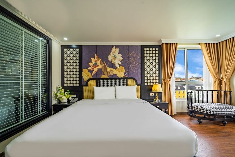 Khách sạn Dragon Hạ Long