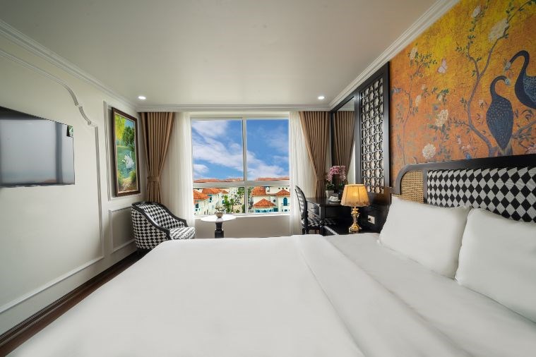 Khách sạn Dragon Hạ Long