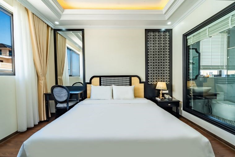 Khách sạn Dragon Hạ Long