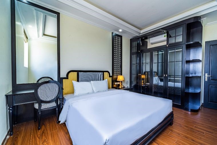 Khách sạn Dragon Hạ Long