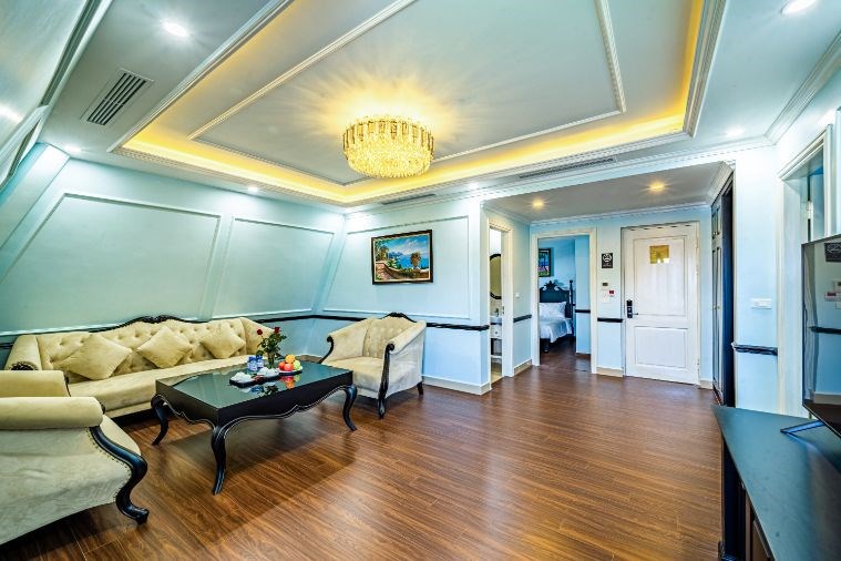 Khách sạn Dragon Hạ Long