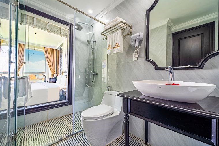 Khách sạn Dragon Hạ Long