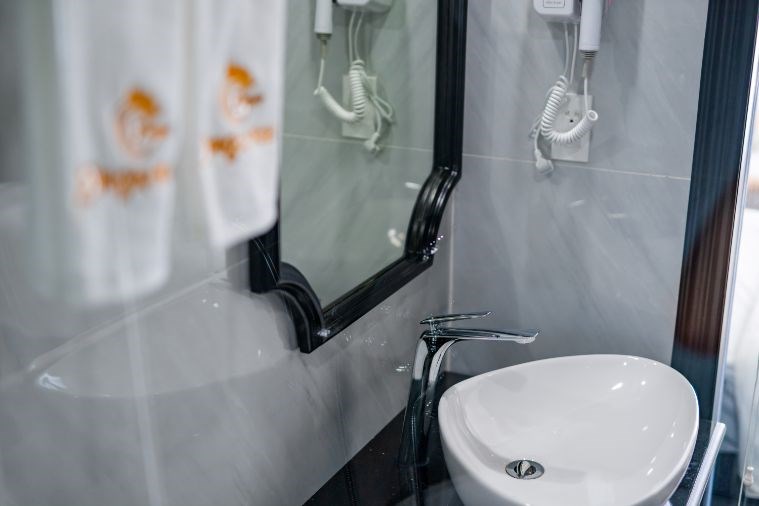 Khách sạn Dragon Hạ Long