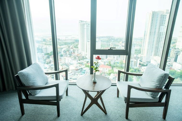 Khách Sạn Peace Hạ Long