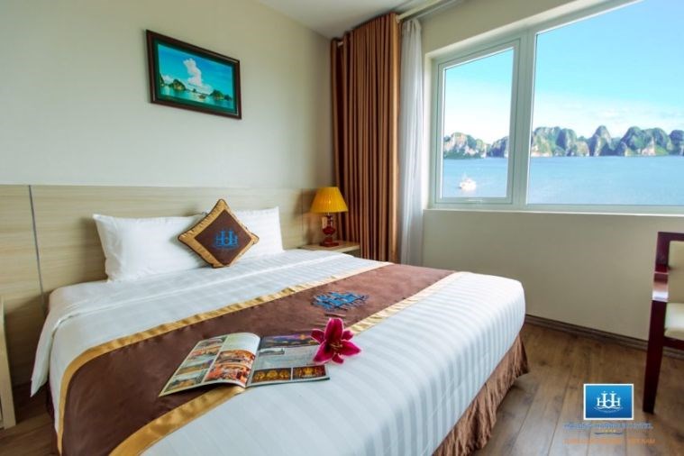 Phòng Harbour Suite With Sea View