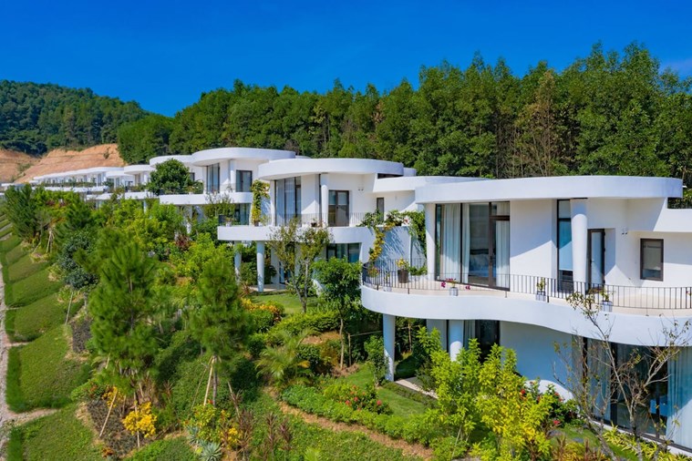 Ivory Villas & Resort Hòa Bình