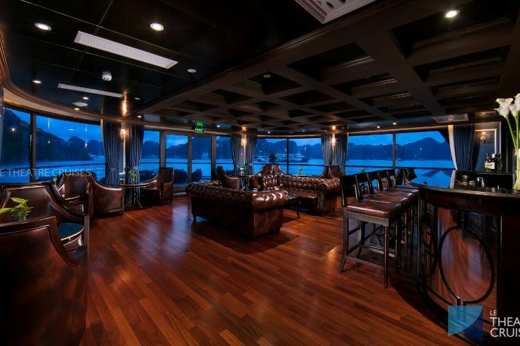 Du Thuyền La Theatre Cruises Hạ Long