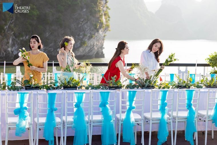 Du Thuyền La Theatre Cruises Hạ Long