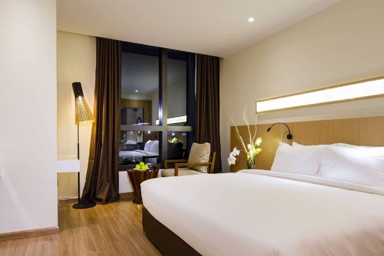StarCity Hotel & Condotel Beachfront Nha Trang 