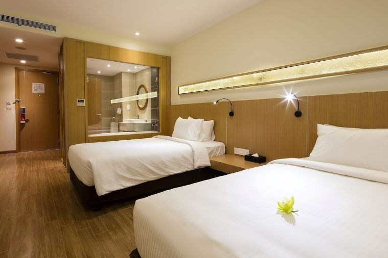 StarCity Hotel & Condotel Beachfront Nha Trang 