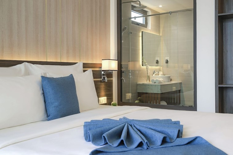 Deluxe with Sea View 