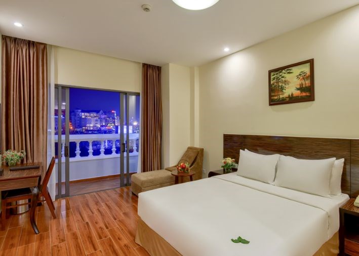 Phòng Deluxe Double With Balcony