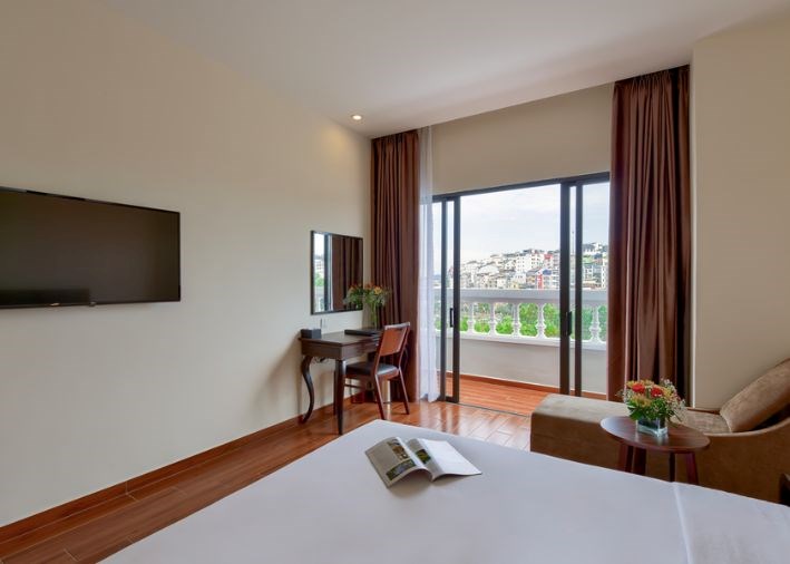 Phòng Deluxe Double With Balcony