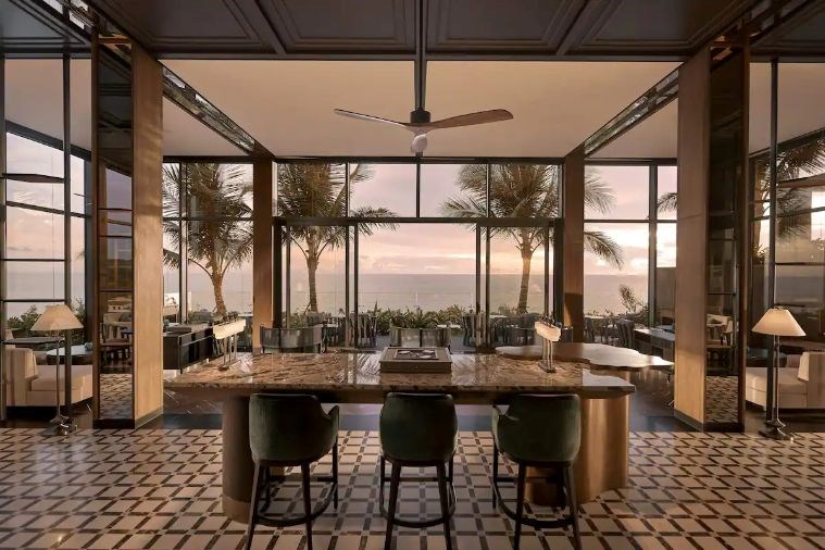 Phòng Four Bedroom Club Beach Pool Villa