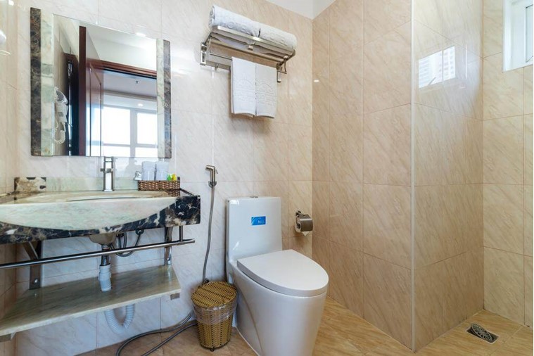 Phòng Family With 1 Double & 3 Single Bed