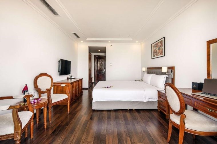 Phòng Suite Ocean View with Balcony (Twin/ Double) 