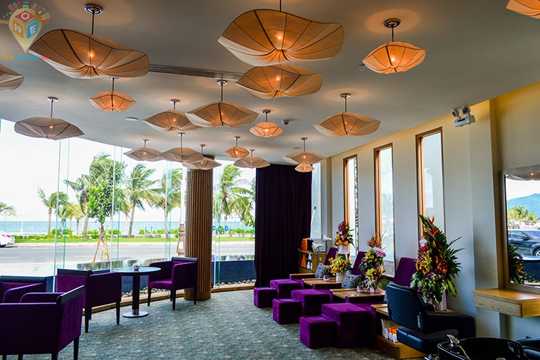 Holiday Beach Hotel Danang