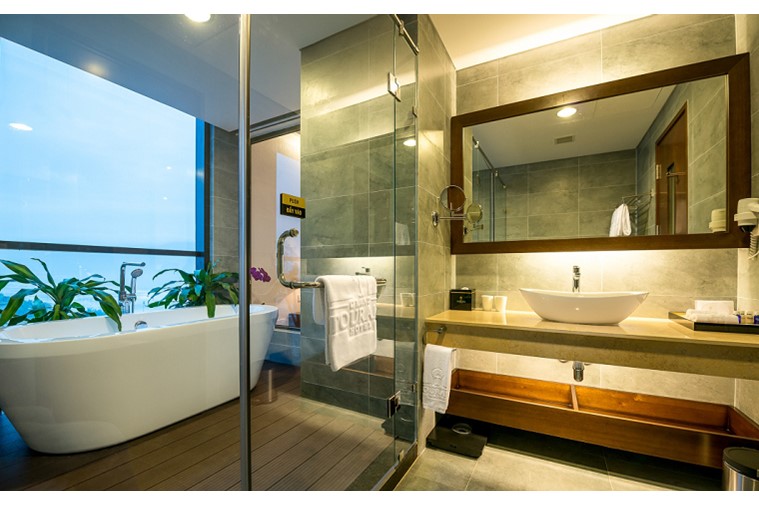 Phòng  Premier Deluxe Double 