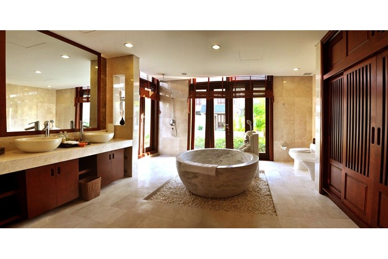 4 Bedroom Beachfront Pool Villa