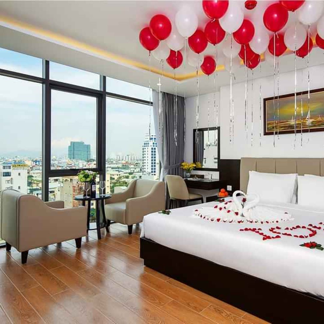 GOLDEN LINE HOTEL ĐÀ NẴNG 