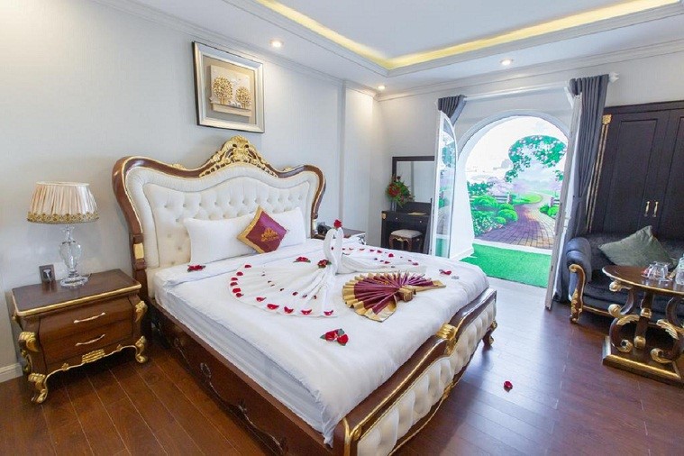 Khách sạn Queen T & T Đà Lạt