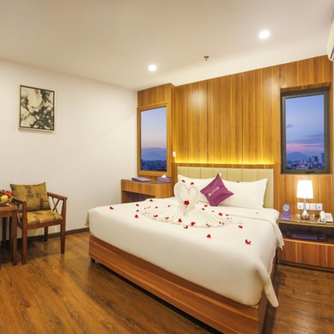 Khách Sạn Lavender Riverside Đà Nẵng