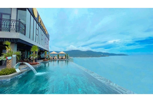 Peninsula Hotel Danang