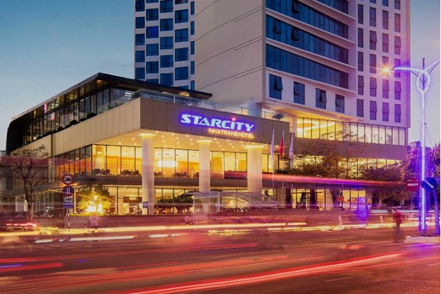StarCity Hotel & Condotel Beachfront Nha Trang 