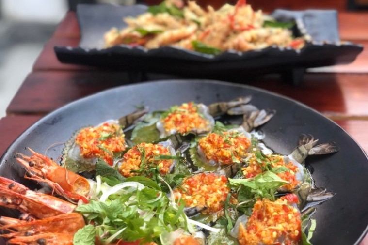 18+ Station Restaurant - Đà Nẵng