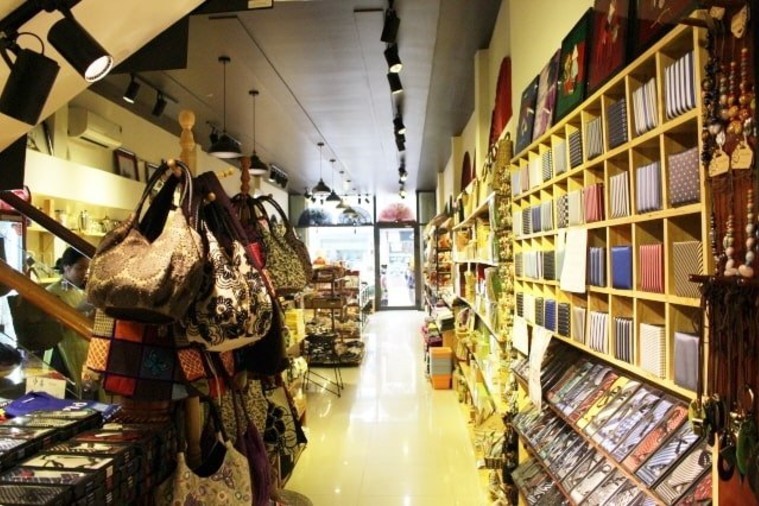 Cỏ May Coffee & Souvenir Shop - Đà Nẵng