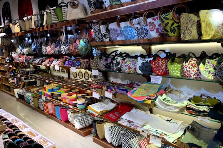 Cỏ May Coffee & Souvenir Shop - Đà Nẵng