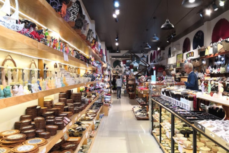 Cỏ May Coffee & Souvenir Shop - Đà Nẵng