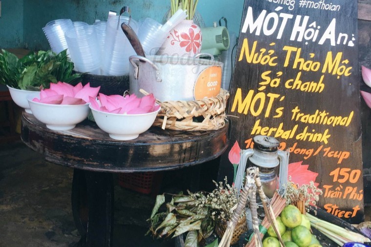 Mót Hội An - Trà thảo mộc & Sả chanh - Hội An